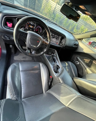 Dodge Challenger cena 133000 przebieg: 63581, rok produkcji 2017 z Łódź małe 121